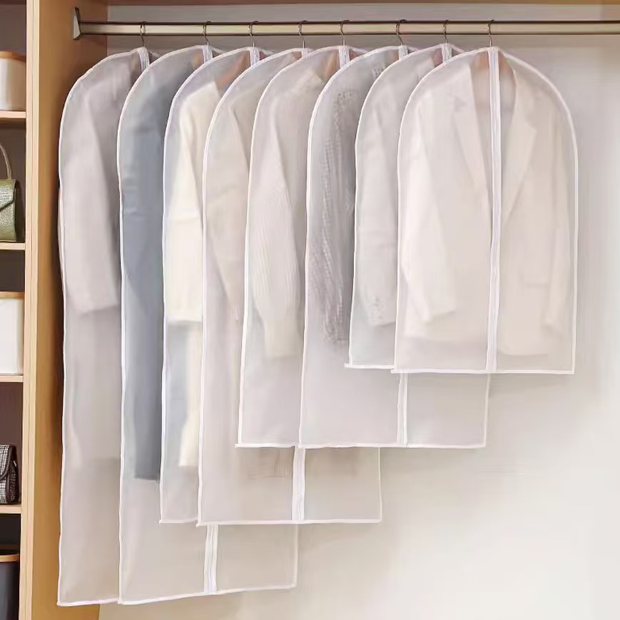 Which material to use for your garment bag-for B2B garment bag buyer